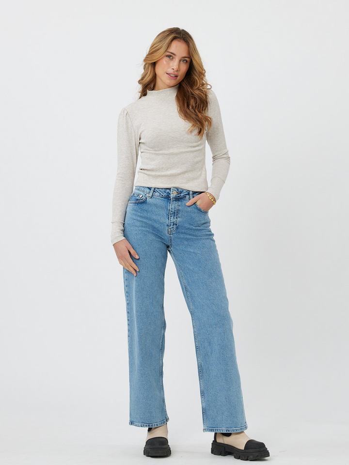 Beige Fienna Blus Från Moves By Minimum
