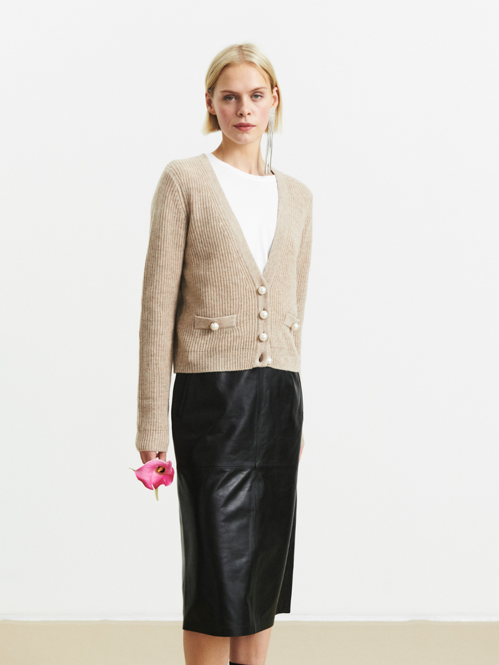 Beige Vevi Custommade Stickad Cardigan