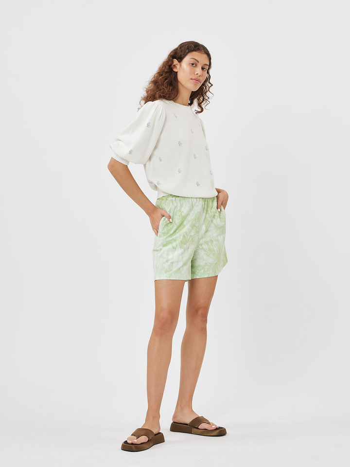 Ljusgröna Zienna Minimum Shorts