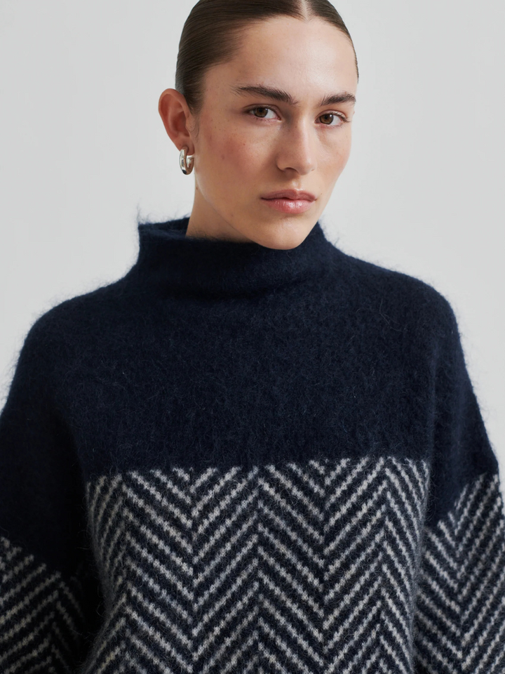 Mörkblå - Offwhite Second Female Herrin Knit
