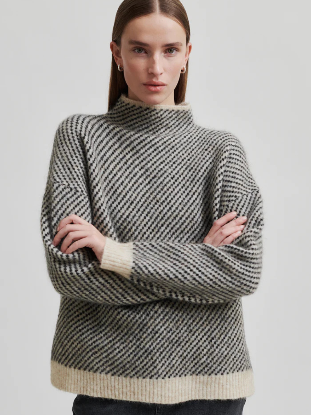 Offwhite - Svart Second Female Capella Stick