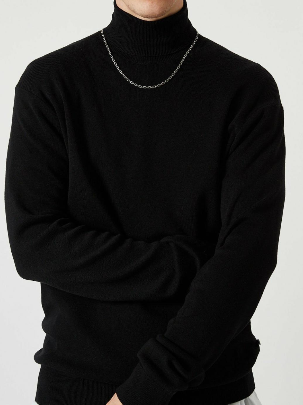 Svart Yakob Turtleneck Stickatd för män från Minimum