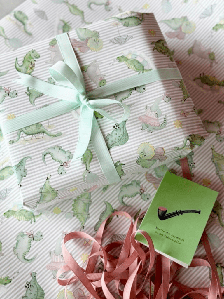 All By Voss Gavepapir, 5 m, Dino All By Voss