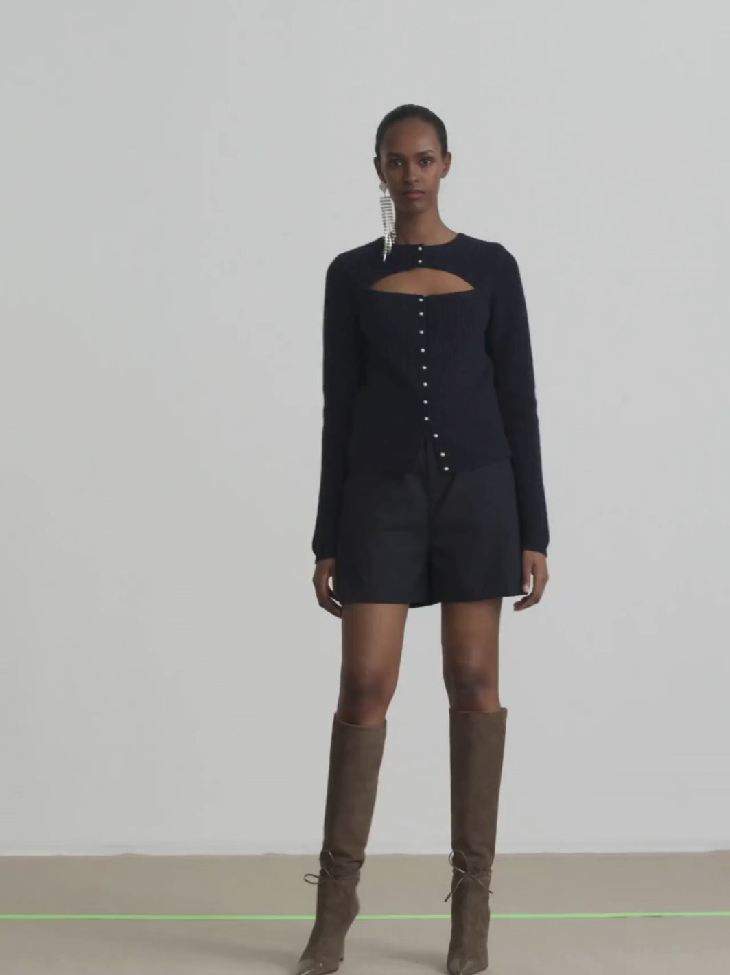 Knäppt genom mörkblå Custommade Viah Knit