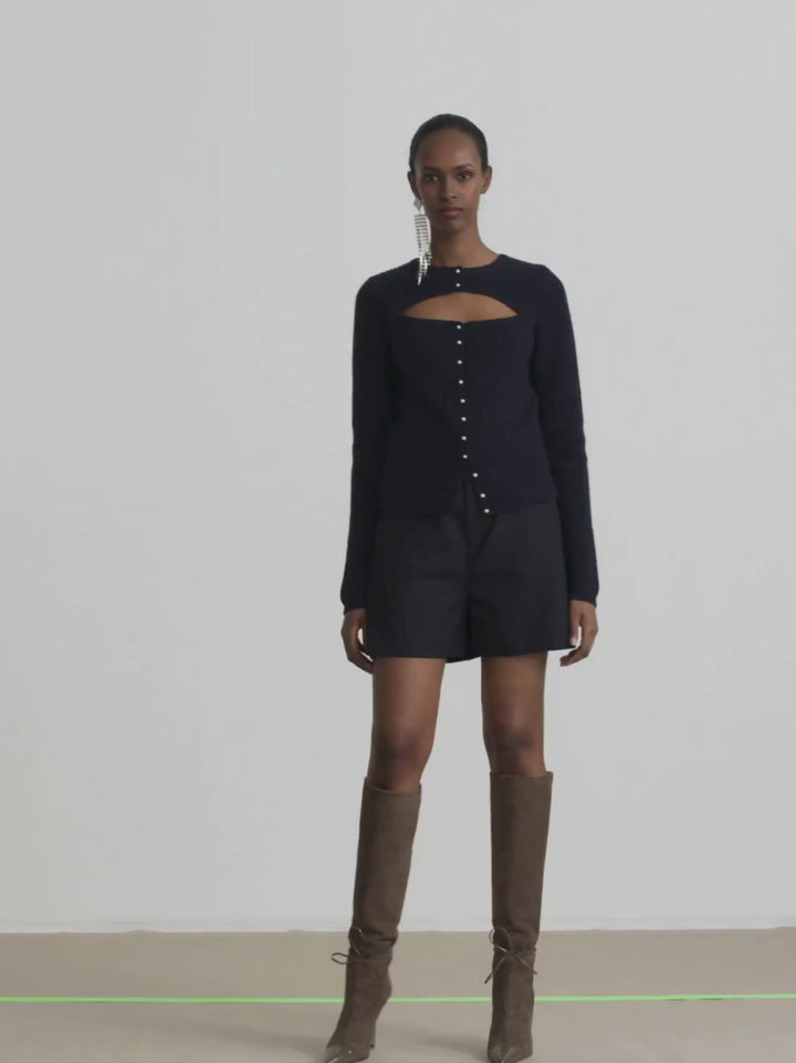 Knäppt genom mörkblå Custommade Viah Knit