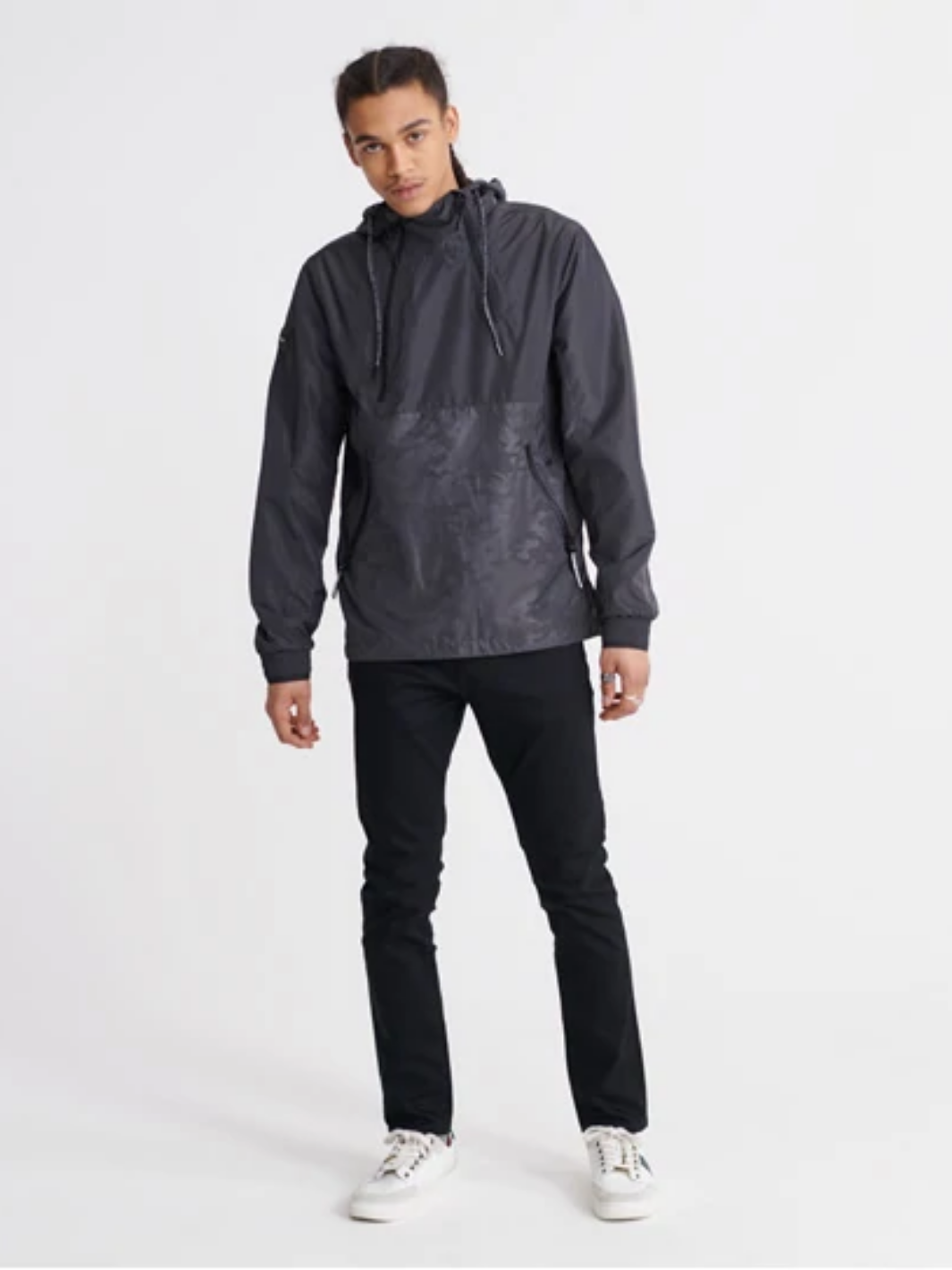 Grå Superdry Anorak med Camo