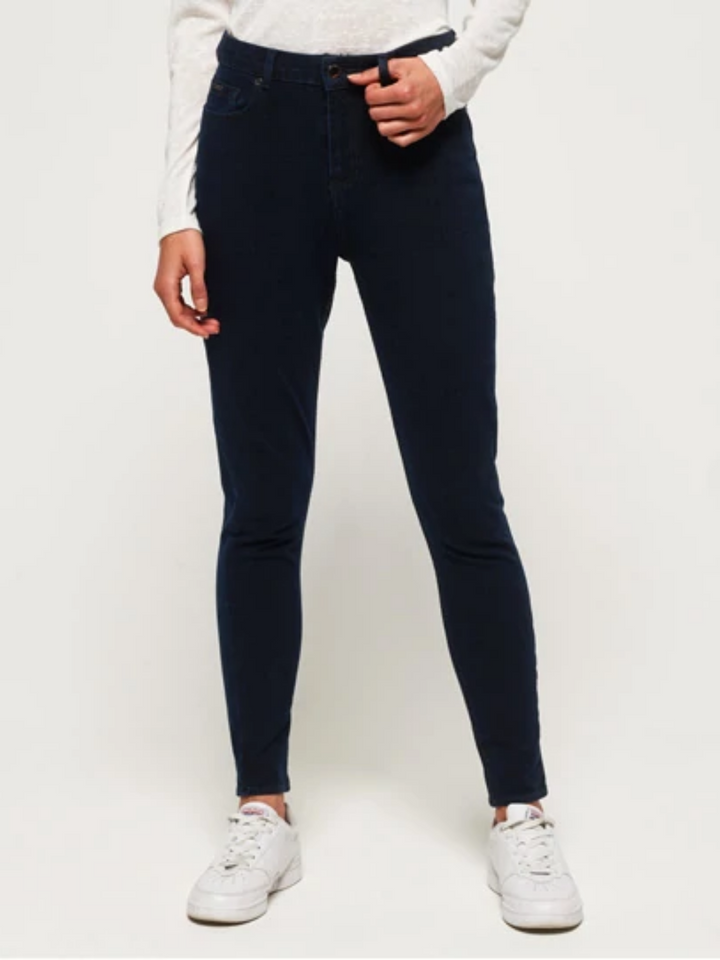 Blå/svart Superdry jeans för kvinnor med smal passform