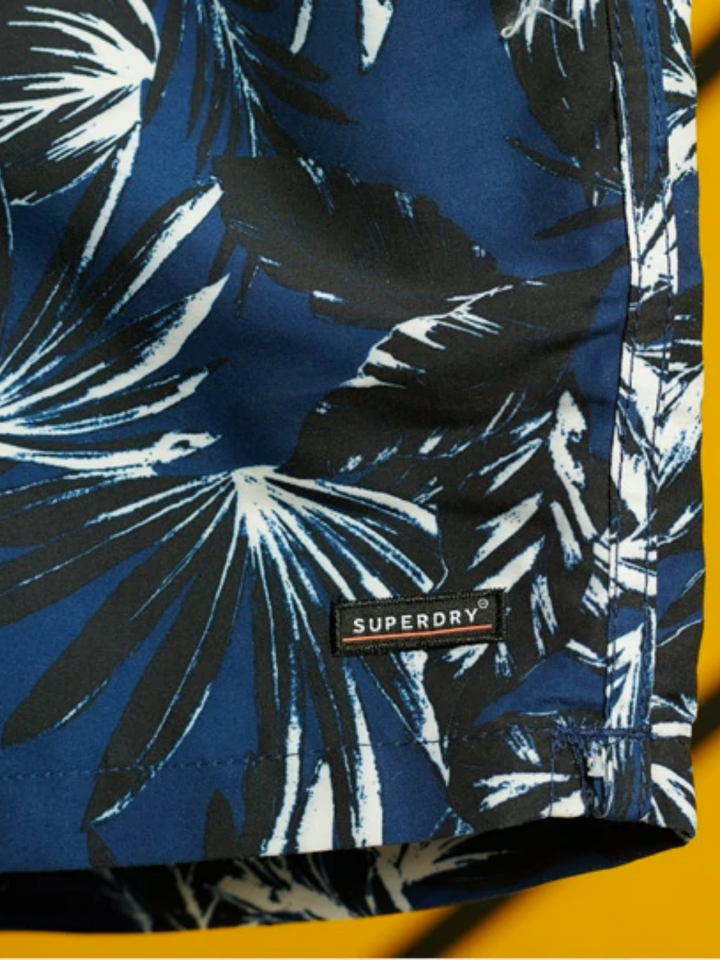 Marinblå mönstrade Superdry Edit badshorts för män