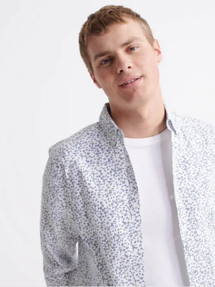 Vit blommig Superdry herrskjorta
