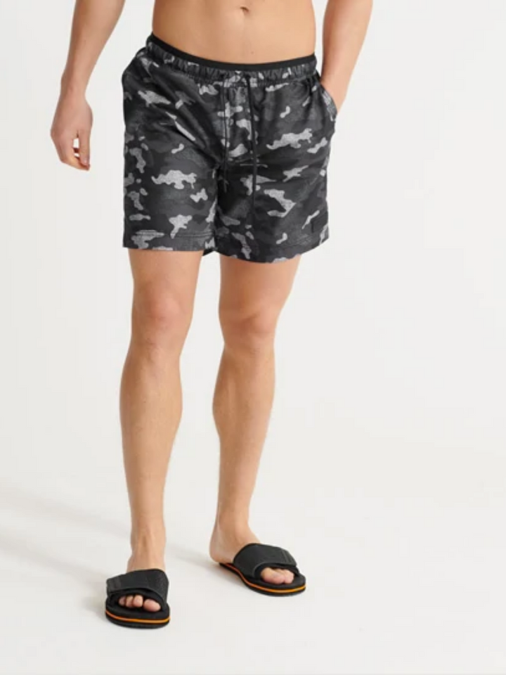 Superdry svarta camo badshorts