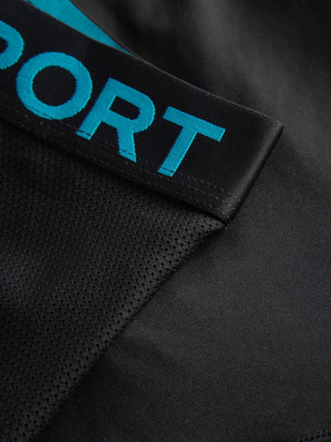 Svart Björn Borg Performance Active rejäla långa shorts
