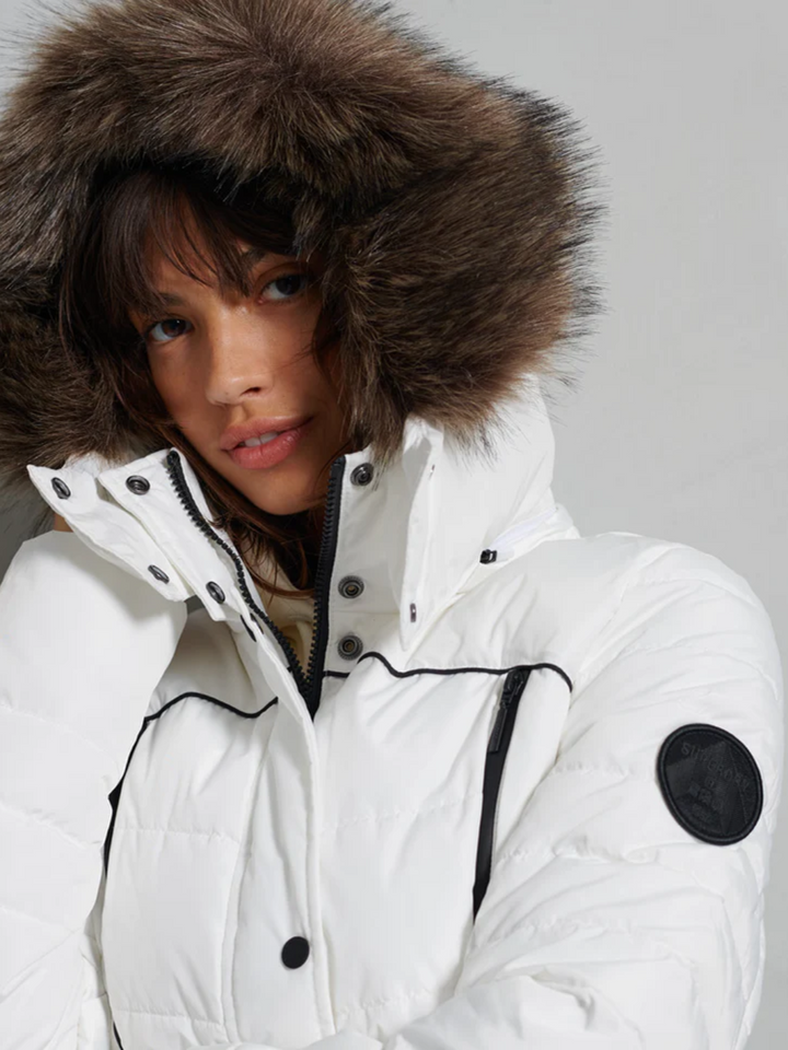 Vit Superdry vinterjacka för kvinnor med huva