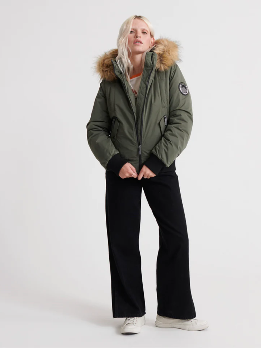 Kort grön Superdry vinterjacka för kvinnor