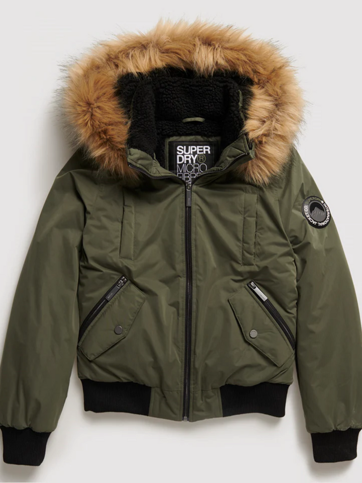 Kort grön Superdry vinterjacka för kvinnor
