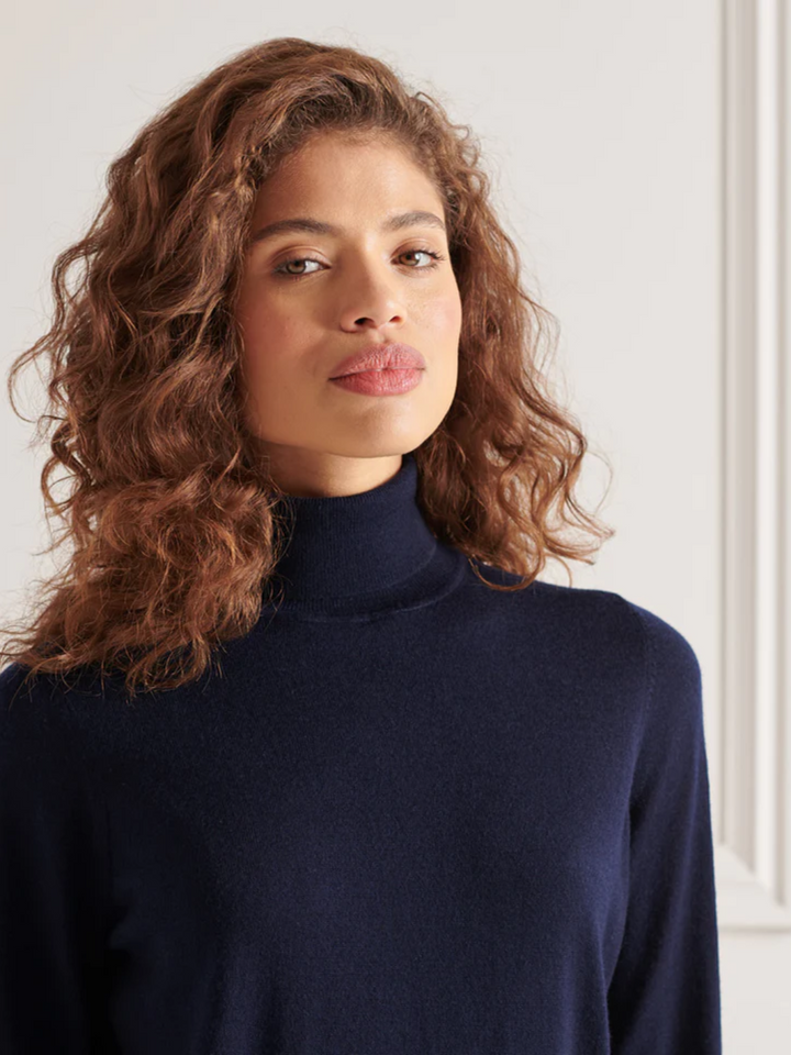 Marinblå Superdry Merino Turtleneck dam