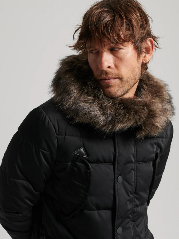 Svart Superdry Parkas Vinterjacka för män