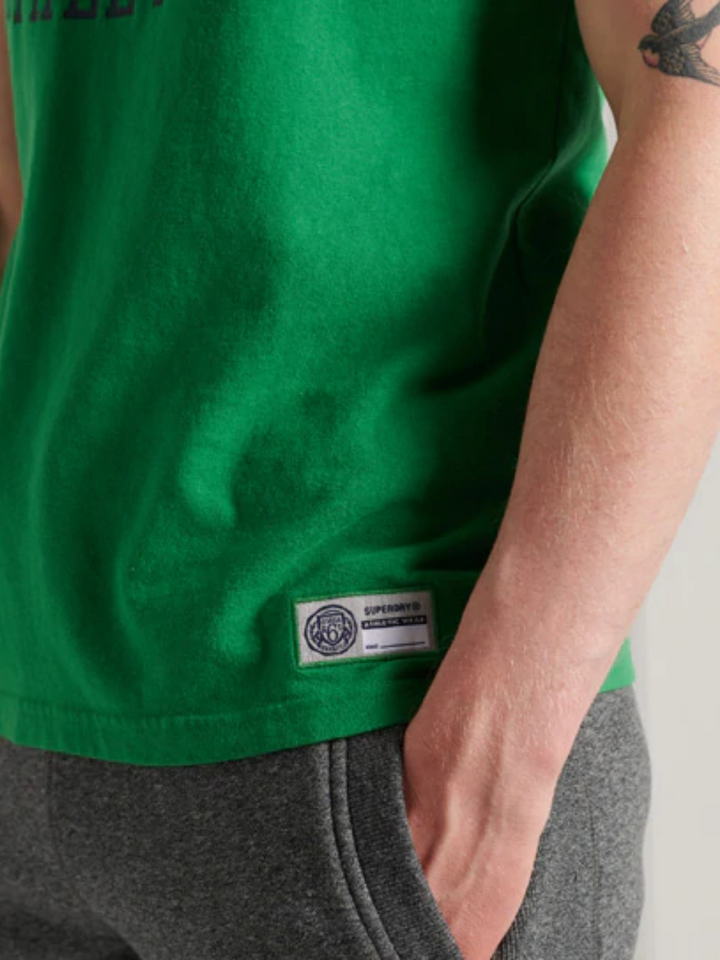 Grön Superdry friidrotts-T-shirt