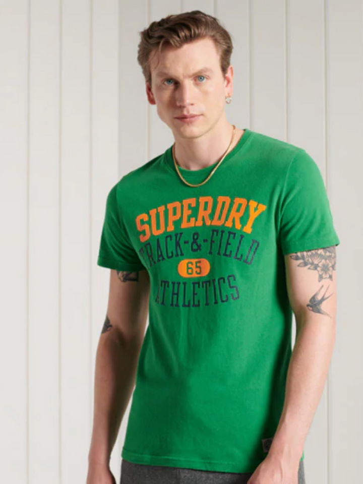 Grön Superdry friidrotts-T-shirt