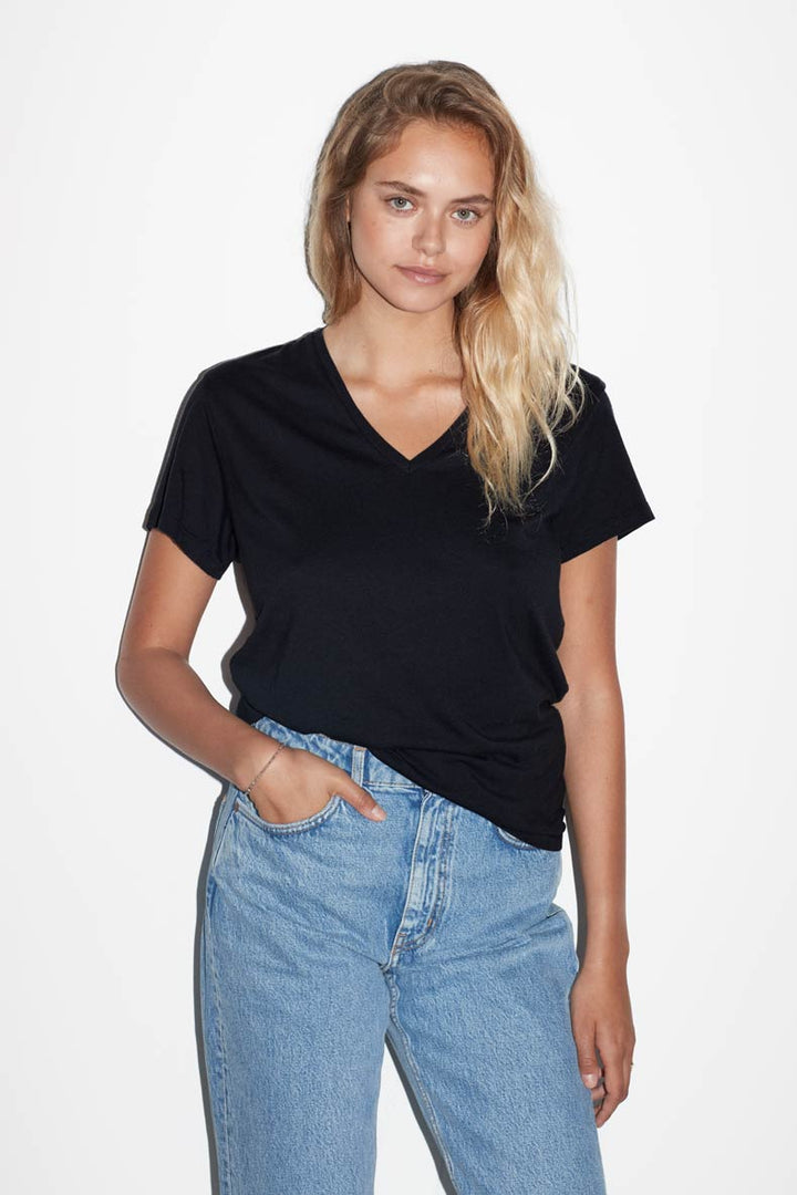 Simple V - NECK T - SHIRT xs 360° ICÔN