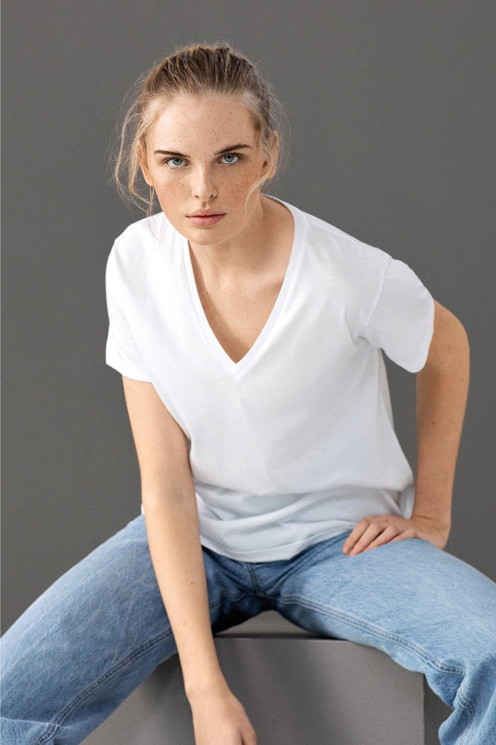 Simple V - NECK T - SHIRT xs 360° ICÔN